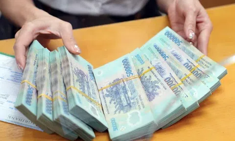 Nữ giáo viên lừa xin vào biên chế, chiếm đoạt tiền của người quen