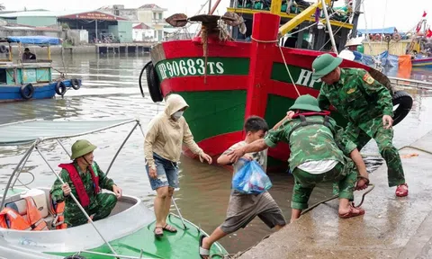 Bão số 3 giật cấp 11, cách Quảng Ninh-Hải Phòng 200km