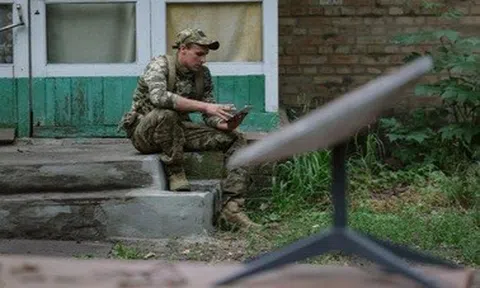 Chiến tuyến Ukraine tê liệt vì mất kết nối Starlink