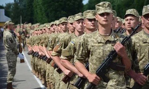 Tuyển quân chật vật, Ukraine tính nhờ châu Âu tháo gỡ bế tắc