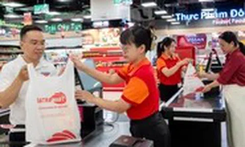 'Khuyến mãi rực rỡ - mua hết cỡ' cùng hệ thống bán lẻ SATRA