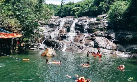 Phát triển du lịch sinh thái suối thác trên địa bàn TP. Huế