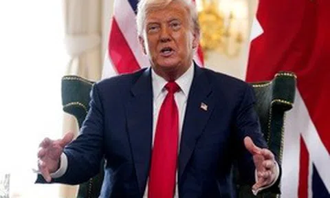 Ông Trump tuyên bố áp thuế 25% đối với hàng hóa nhập khẩu từ Ấn Độ