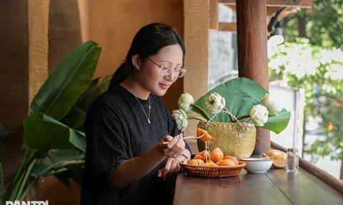 Hà Nội: Quán bánh rán phong cách "quý tộc" khách như xuyên không về quá khứ