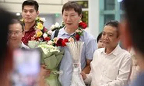Thầy trò Kim Sang Sik được chào đón lần 2 ở Hà Nội