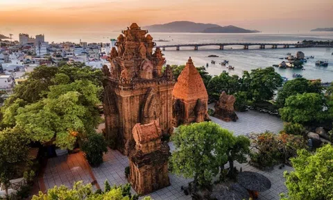 Các nhân tố ảnh hưởng đến ý định lựa chọn du lịch xanh của khách du lịch khi đến Khánh Hòa(*)