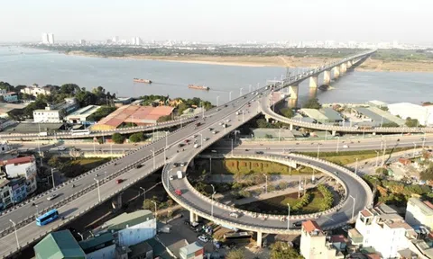 Quản lý vốn đầu tư công trong xây dựng kết cấu hạ tầng kinh tế tại vùng Đồng bằng sông Hồng