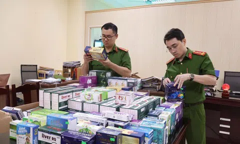 Khám xét công ty dược phẩm của giám đốc Lê Văn Hiếu, phát hiện 12 triệu viên thực phẩm chức năng giả