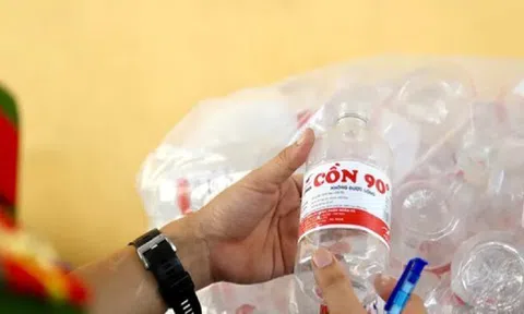 Khởi tố tổng giám đốc công ty vật tư y tế sản xuất, buôn bán cồn giả