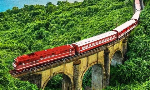 Đột phá với những đoàn tàu 5 sao, Tổng Công ty Đường sắt Việt Nam báo lãi gấp đôi trong quý 2/2025
