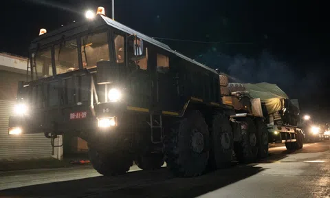 Đêm nay, dàn khí tài quân sự tiến về trung tâm Hà Nội sẵn sàng cho lễ diễu binh A80