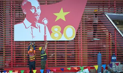 Thêm các tour tham quan miễn phí triển lãm 80 năm thành tựu đất nước