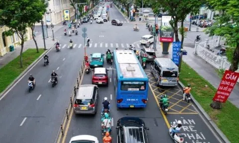 Tạm ngưng các phương tiện đi vào đường Lê Duẩn, TPHCM ngày 23/8