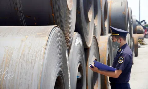 Đua nhập thép khổ rộng từ Trung Quốc để né thuế?