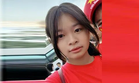 Người mẹ khẩn nhờ tìm con gái 12 tuổi lạc tại khu vực đường Hùng Vương