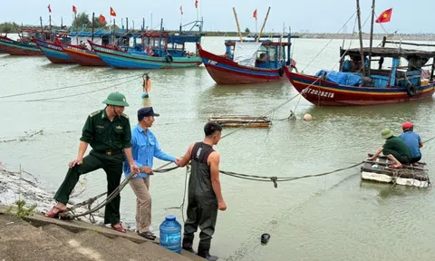 Ứng phó với bão số 5: Hà Tĩnh ban hành lệnh cấm biển