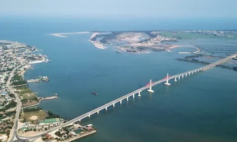Bão số 5 Kajiki: Cấm lưu thông qua cầu Cửa Hội nối Nghệ An - Hà Tĩnh