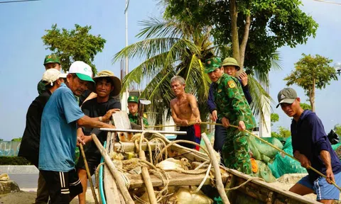 Huy động lực lượng ứng phó cơn bão dị thường
