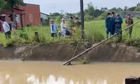 Đôi nam nữ lao xuống kênh sau trận cãi vã giữa đêm