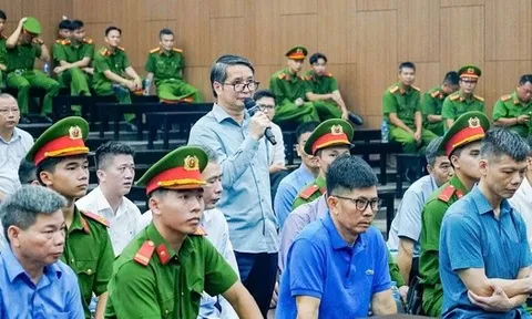 Cựu phó chủ nhiệm Văn phòng Quốc hội: Làm trợ lý, thư ký có những rủi ro không thể lường trước