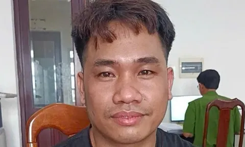 Huỳnh Nguyễn Duy và Phùng Văn Khỏe ra đầu thú