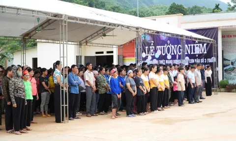 Xúc động lễ tưởng niệm một năm ngày mất của 67 nạn nhân Làng Nủ