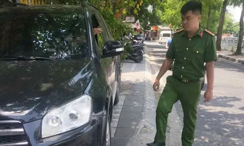 Hà Nội: Tranh cãi chỗ đỗ xe, nữ chủ quán cà phê nguy kịch sau ẩu đả