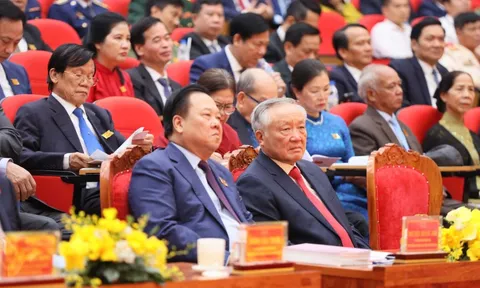 Phó Thủ tướng Thường trực Nguyễn Hòa Bình dự Đại hội Đảng tại Quảng Ngãi
