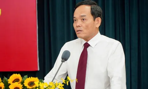 Bí thư Thành ủy TP HCM: Phải bằng mọi cách để tăng trưởng trên 10% trong năm 2025