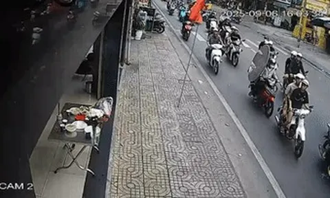 Bắt khẩn cấp ba nam thanh niên 17-18 tuổi chuyên giật bàn bày đồ cúng ở TPHCM