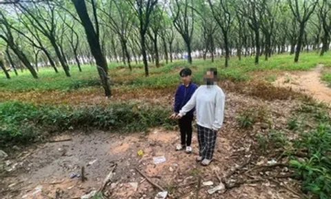 Bé gái 12 tuổi bị bạn trai quen qua mạng hiếp dâm nhiều lần
