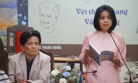 ‘Vệt thiều quang’ của hai cha con nhà thơ
