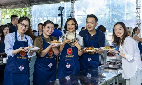 Từ đường phố đến trung tâm thương mại, ẩm thực Thái Lan “hớp hồn” du khách