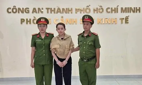 Ngân 98 bị bắt và chuyện biến công chúng thành ‘con mồi’ của người nổi tiếng