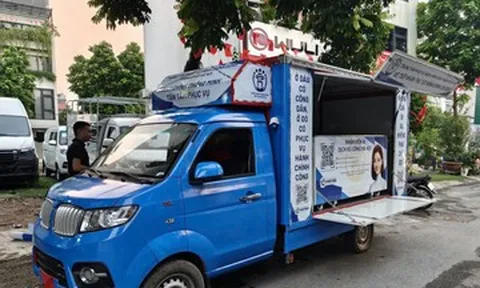Xe lưu động làm thủ tục hành chính ở Hà Nội: Nộp hồ sơ đất đai ngay đầu ngõ