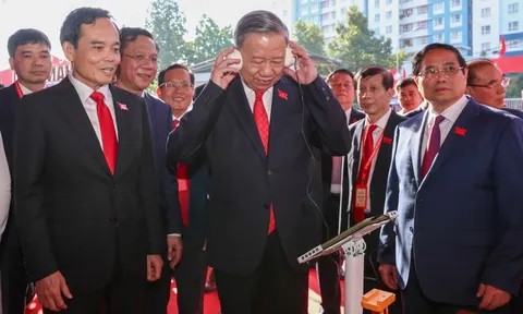 Tổng Bí thư Tô Lâm tham quan triển lãm thành tựu Báo chí - Xuất bản TP HCM