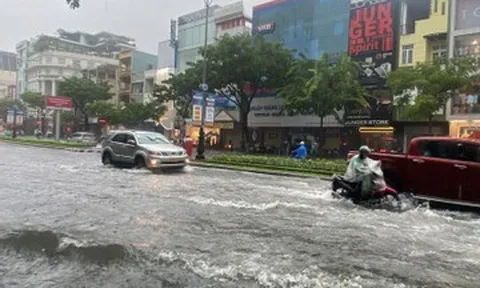 Dự báo thời tiết 21/10/2025: Miền Bắc có nơi dưới 16 độ, Miền Trung mưa lớn đến bao giờ?