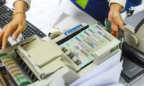 Siết lại việc 'cho vay để thanh toán tiền cọc'