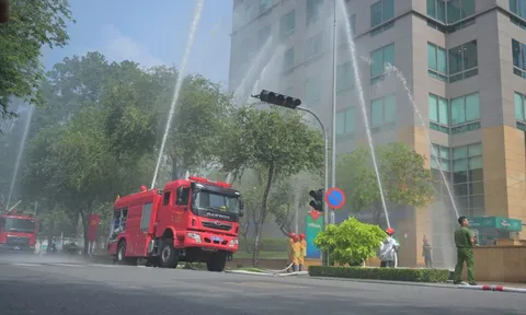 3.000 người tham gia diễn tập chữa cháy tại toà nhà mPlaza Saigon
