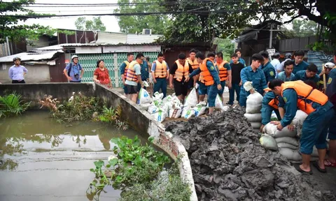 Người dân TP.HCM được hỗ trợ ứng phó triều cường