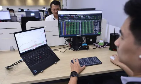 Chứng khoán bùng nổ, nhiều công ty thu nghìn tỉ từ cho vay margin