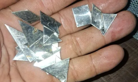 TP HCM: "Đinh tặc" rải đinh inox, xe hút đinh "chào thua"?