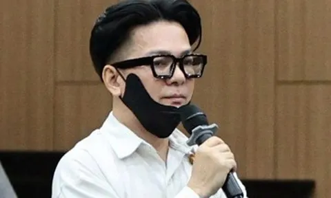 Ca sĩ Vũ Hà khai 1 lần đánh bạc tại khách sạn Pullman