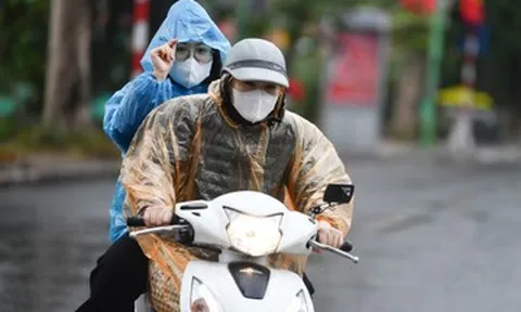 Dự báo thời tiết 1/11/2025: Không khí lạnh bao trùm miền Bắc, Trung Bộ mưa lớn