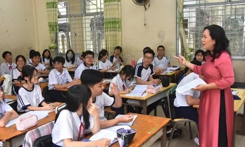 Tất cả nhà giáo đều được hưởng "hệ số lương đặc thù", giáo viên mầm non hệ số 1,25 so với hiện nay