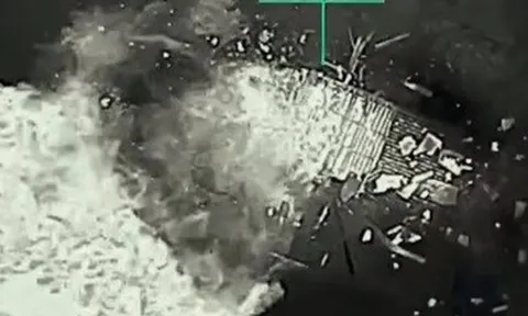 Khoảnh khắc lính Ukraine đổ bộ, cận chiến binh sĩ Nga ở “chảo lửa” Pokrovsk