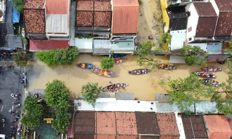 Đà Nẵng khẩn cấp chi 18 tỉ đồng cho một số xã, phường khắc phục mưa lũ