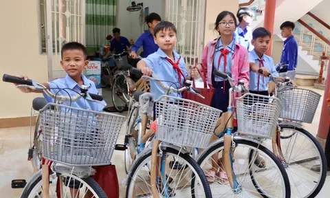 200 suất học bổng 'Gieo mầm tri thức' đến Tây Ninh