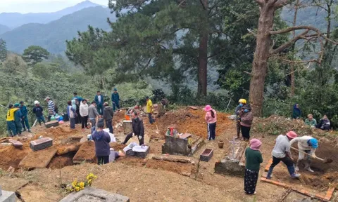 Lâm Đồng: Di dời 40 ngôi mộ vì ngọn đồi sụt lún