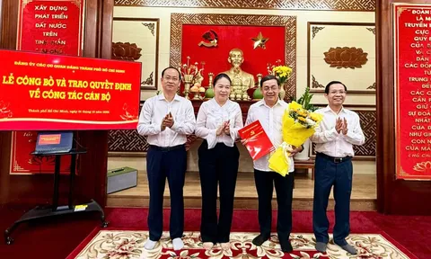 Đảng ủy các cơ quan Đảng TPHCM kiện toàn, bổ nhiệm cán bộ